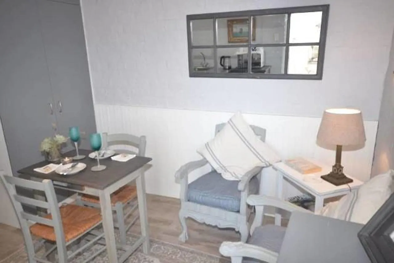 Wavey Beach Room Melkbosstrand Apartment